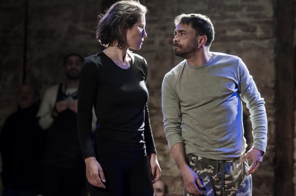 Noche de los teatros: [Ensayo abierto al público] Miriam Cano (Miranda) y Javi Rodenas (Calibán) | 1 abril 2016