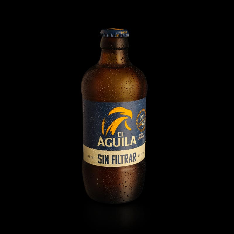 cerveza Águila sin filtrar- fotografía de producto